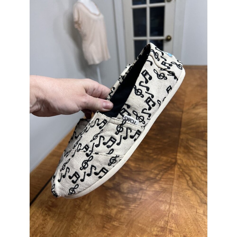 Tom’s Women’s 8 Venice Collection Off White Music Notes Canvas Shoes Sneakers - Picture 2 of 8